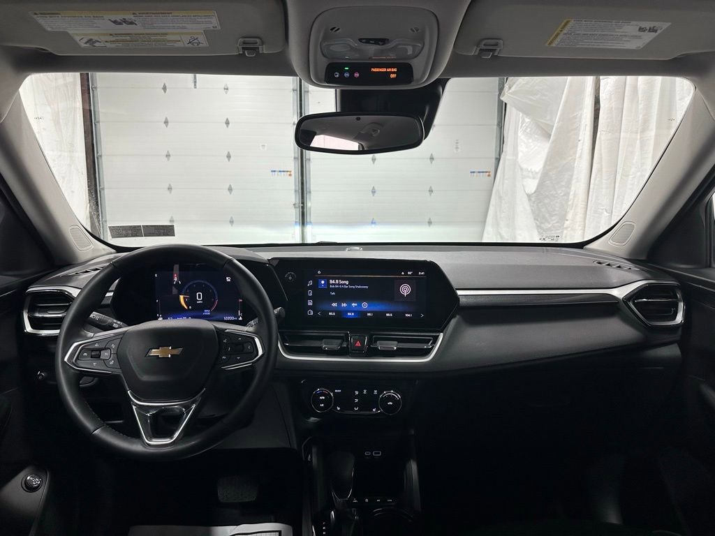 Used 2024 Chevrolet TrailBlazer LT w/ Convenience Package AWD/4WD image 42