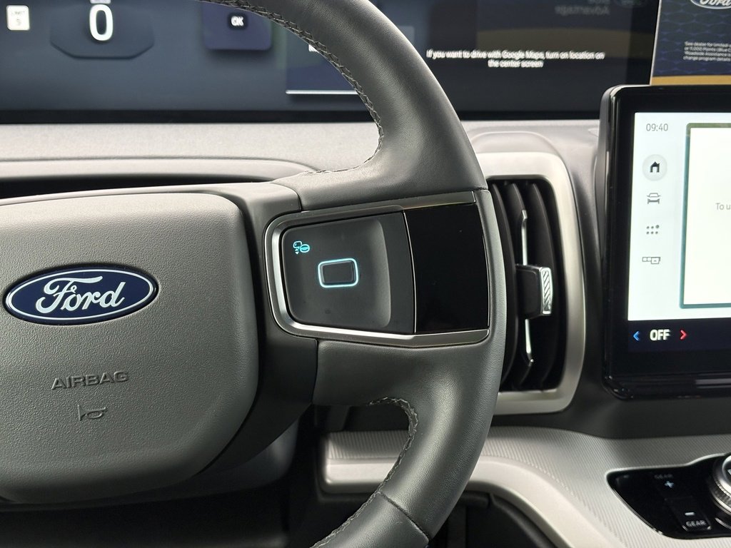 Certified 2025 Ford Expedition Active image 27