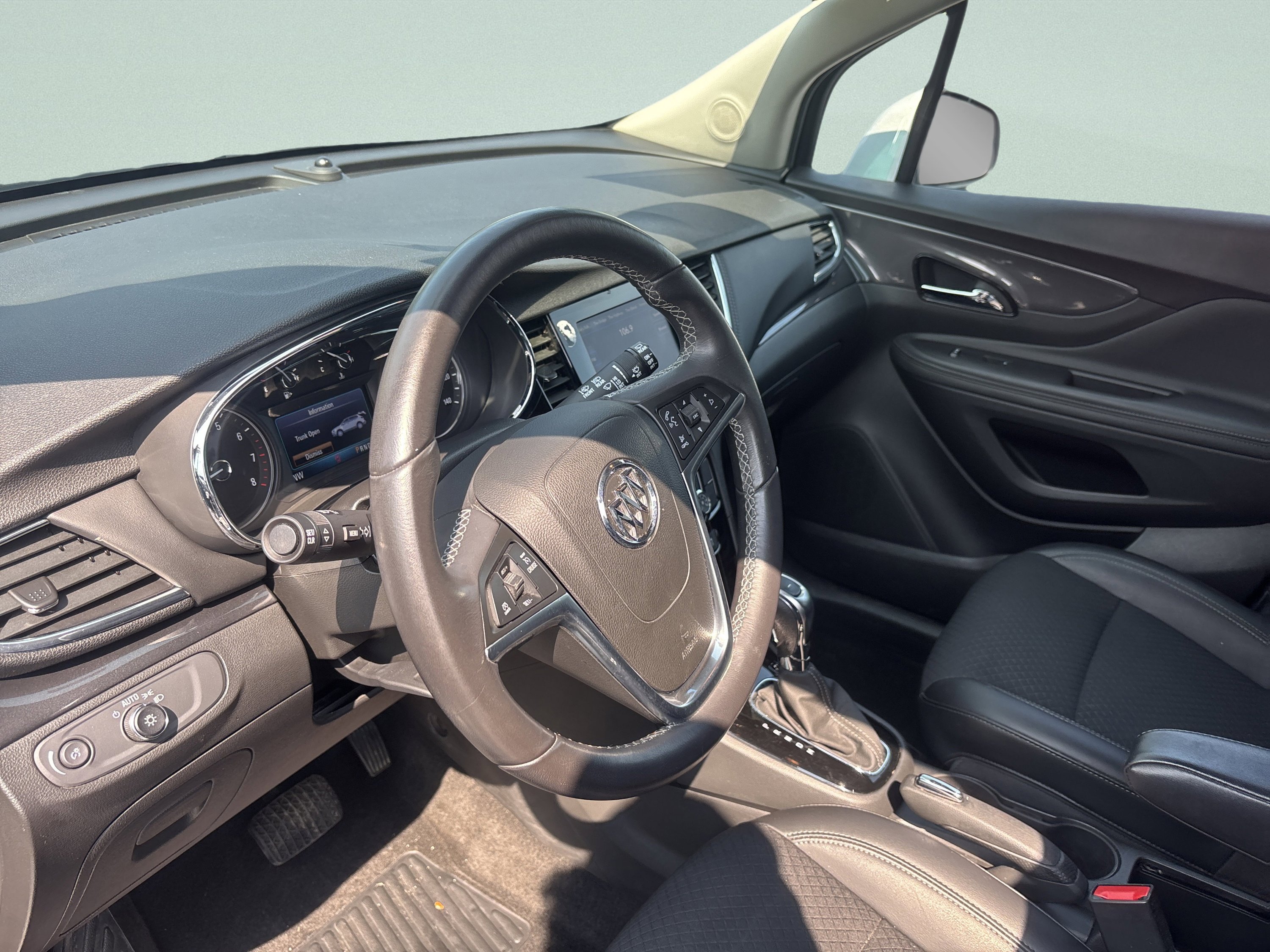 Used 2022 Buick Encore Preferred w/ Safety Package image 13