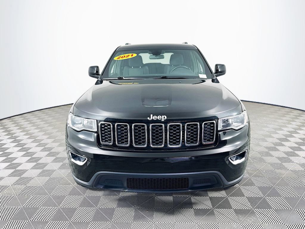Certified 2021 Jeep Grand Cherokee Laredo image 4