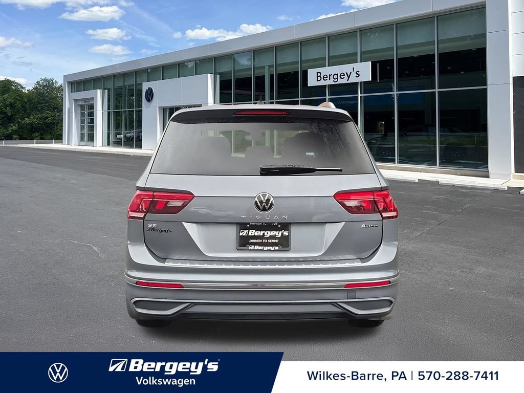 Certified 2024 Volkswagen Tiguan SE AWD/4WD image 10