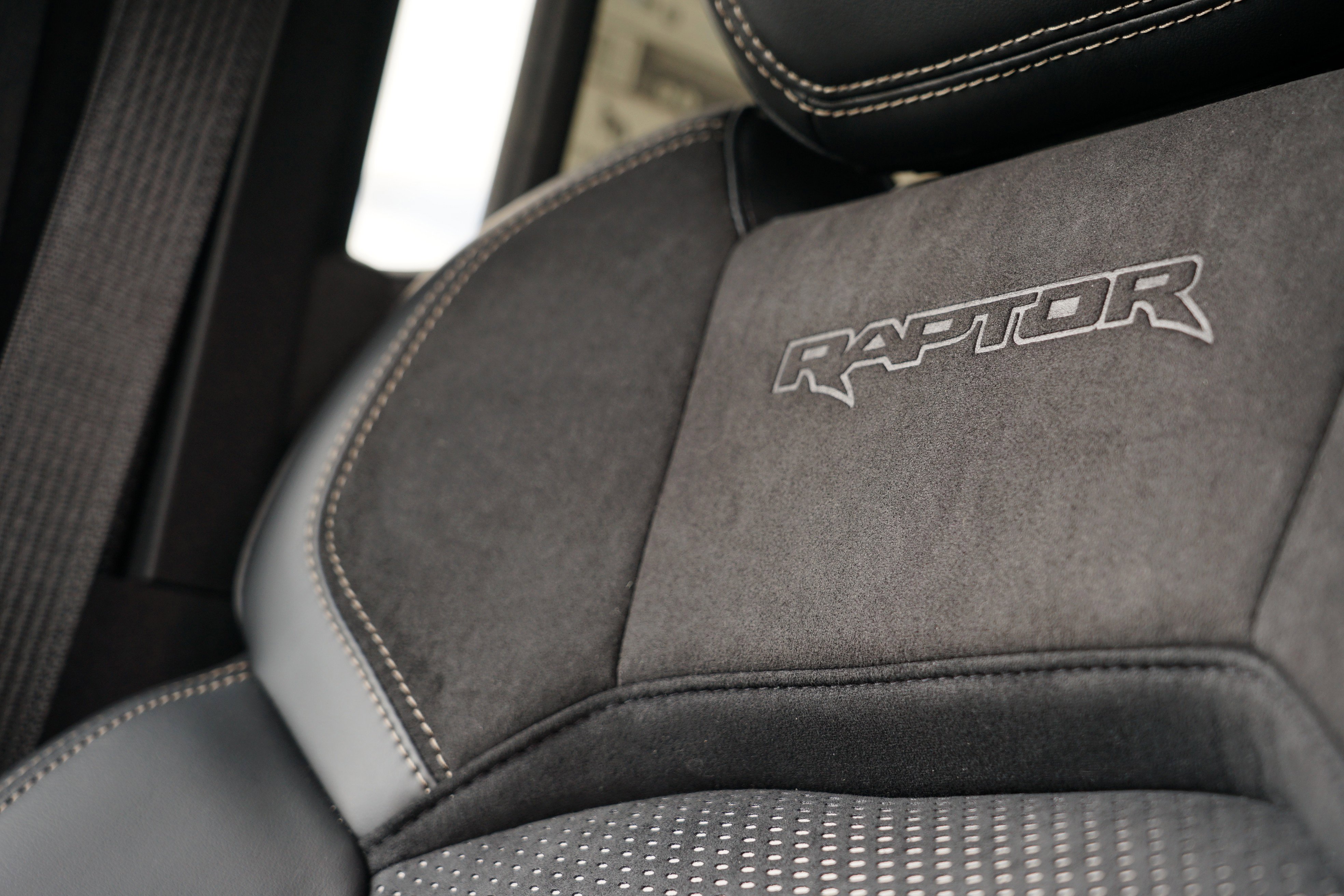 New 2025 Ford Bronco Raptor image 30