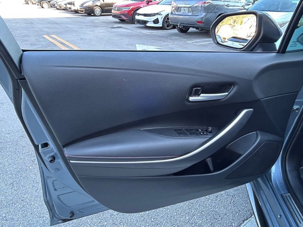 Used 2023 Toyota Corolla SE w/ SE Premium Package image 42