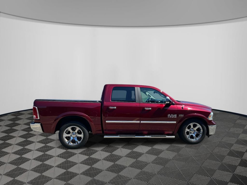 Used 2017 RAM 1500 Laramie AWD/4WD image 6