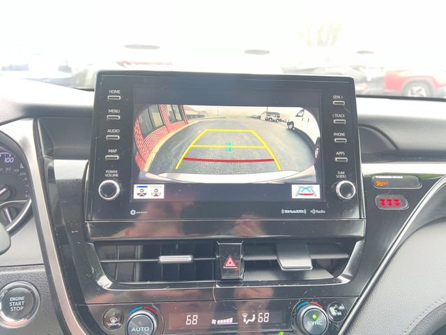 Used 2022 Toyota Camry XLE FWD image 16