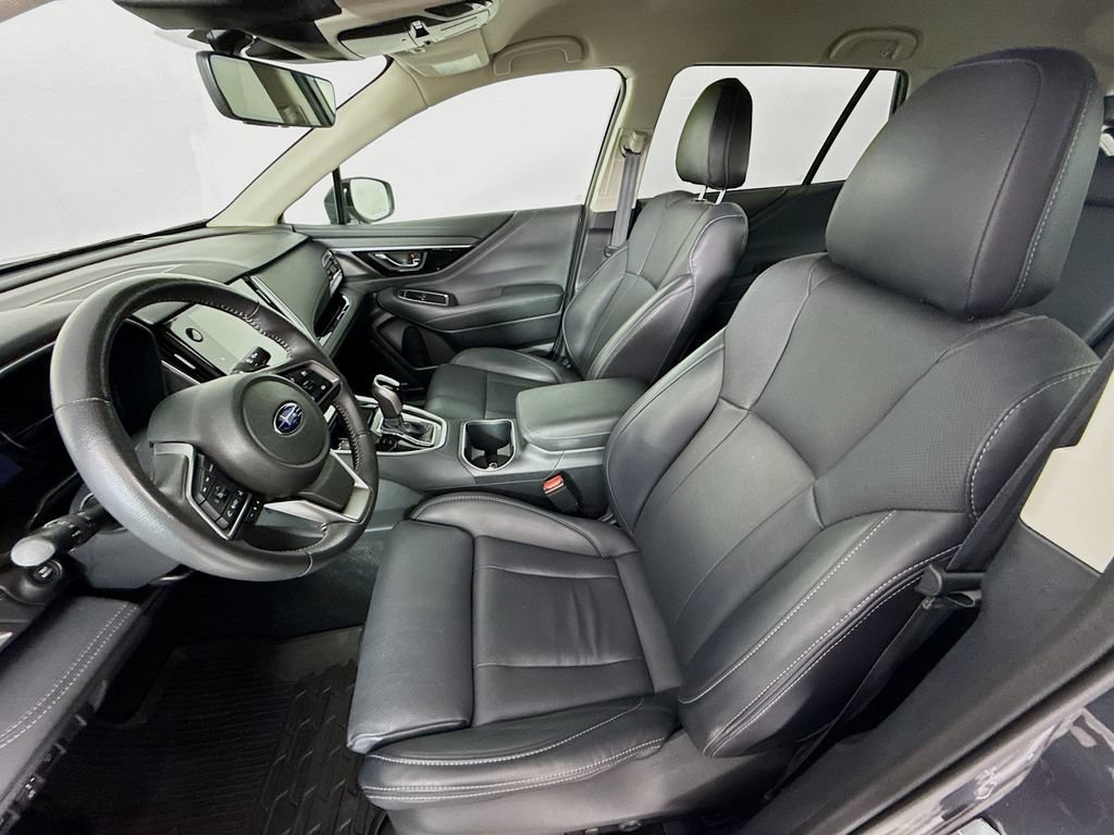Used 2024 Subaru Outback Limited AWD/4WD image 5