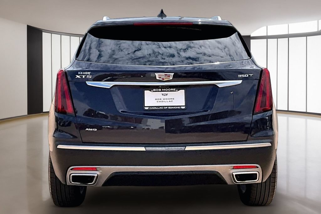 Used 2025 Cadillac XT5 Premium Luxury w/ Technology Package AWD/4WD image 4