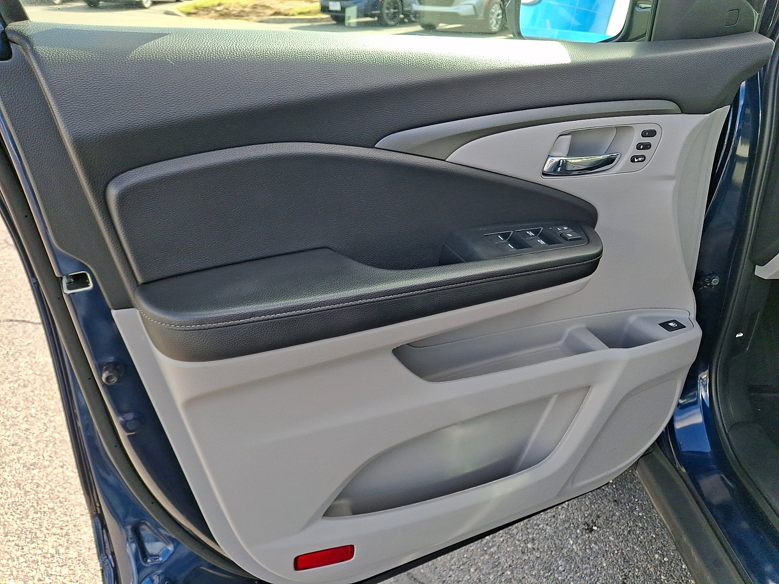 Used 2023 Honda Ridgeline RTL image 12