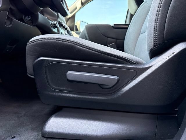 Used 2022 RAM 1500 Big Horn AWD/4WD image 9