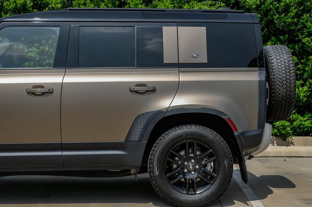 Used 2021 Land Rover Defender 110 S AWD/4WD image 19