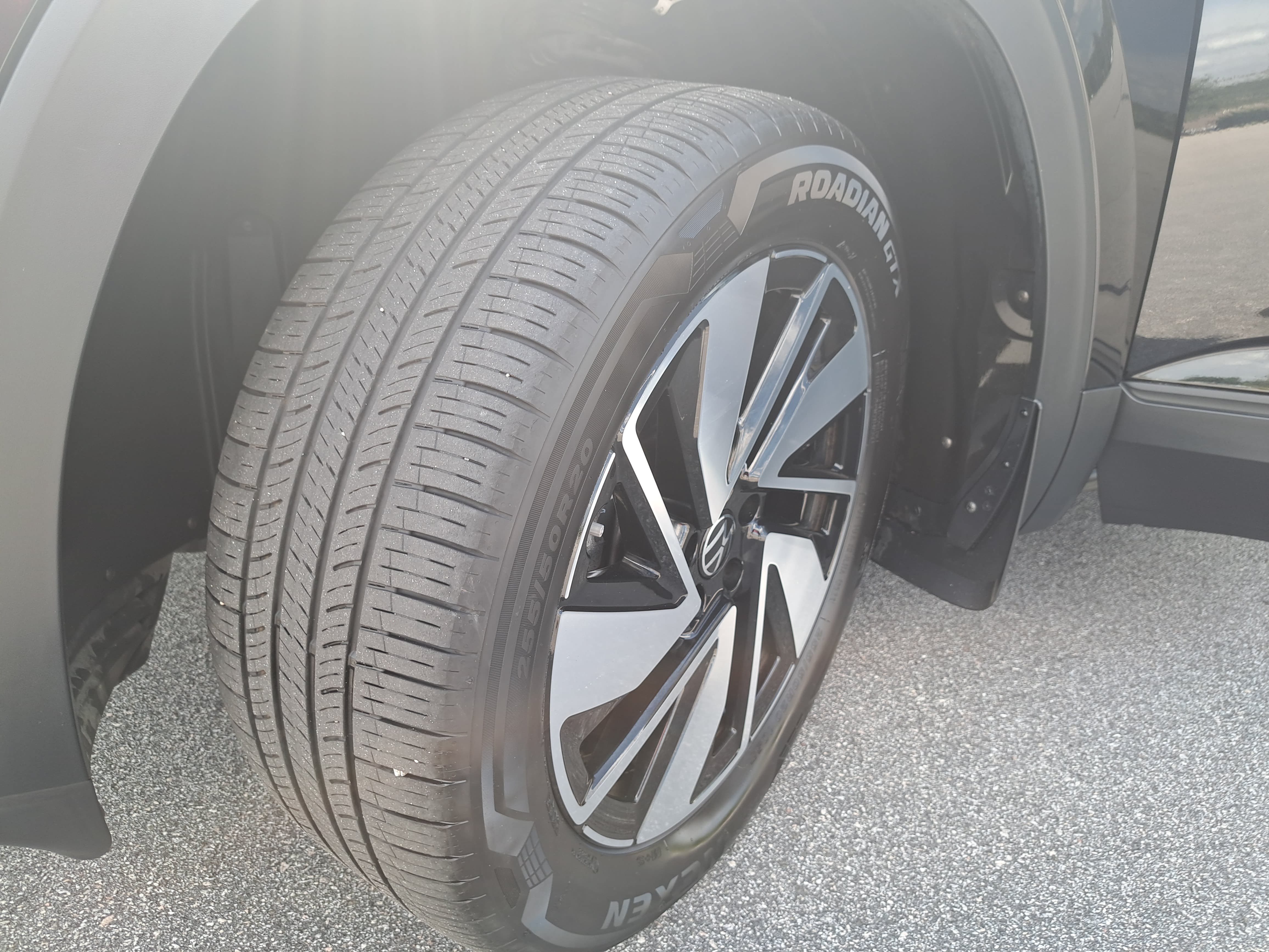 Certified 2024 Volkswagen Atlas SE FWD image 33