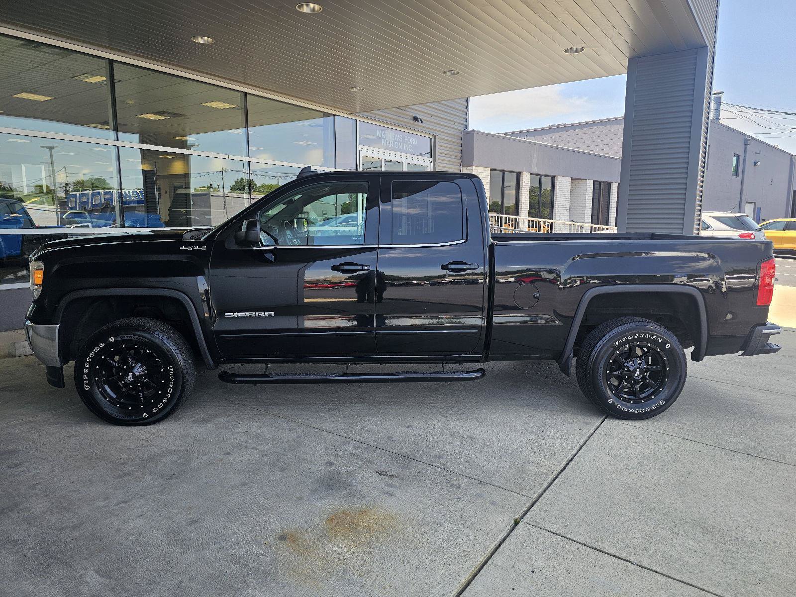 Used 2015 GMC Sierra 1500 SLE w/ SLE Value Package AWD/4WD image 2