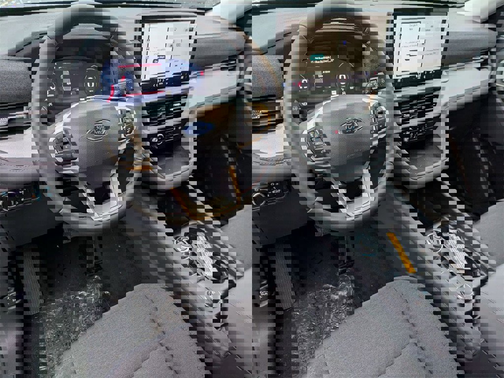 New 2026 Ford Explorer Active image 10