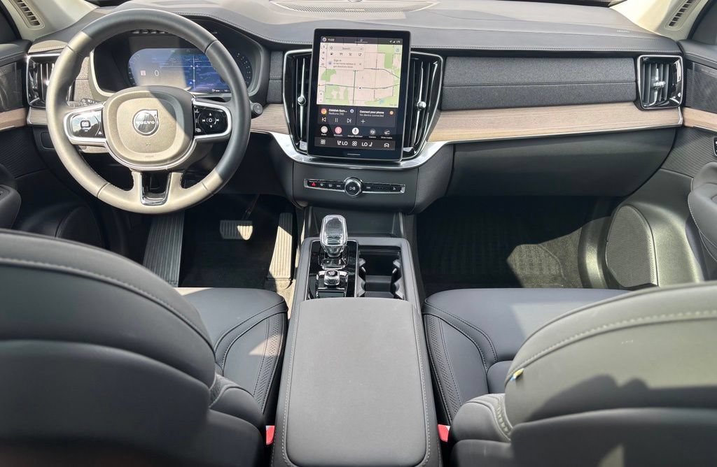Used 2026 Volvo XC90 B6 Plus w/ Protection Package AWD/4WD image 6