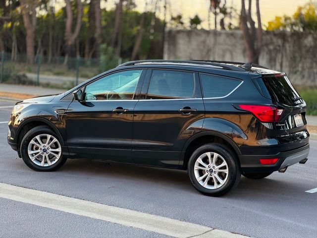 Used 2019 Ford Escape SEL FWD image 10