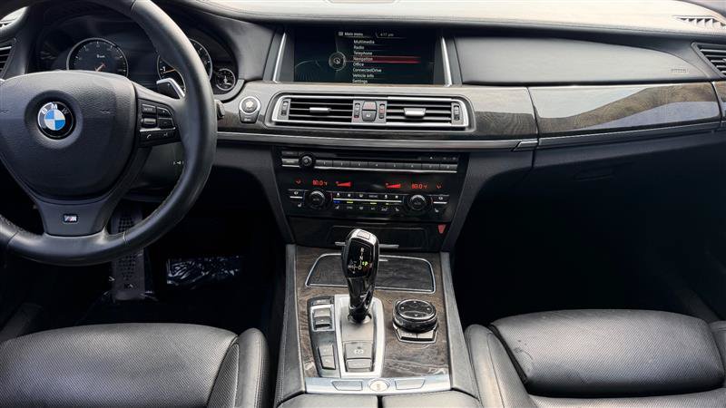 Used 2014 BMW 750Li RWD image 27