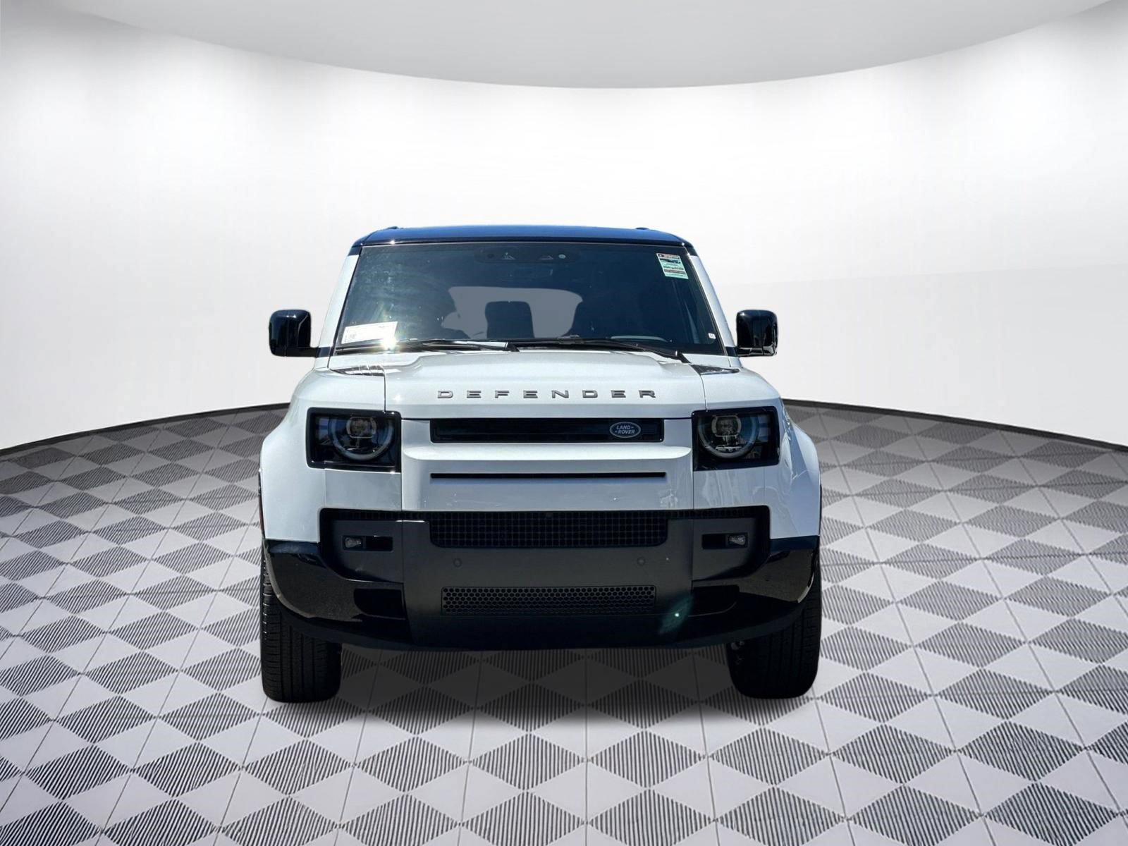 New 2026 Land Rover Defender 130 X-Dynamic SE AWD/4WD image 5