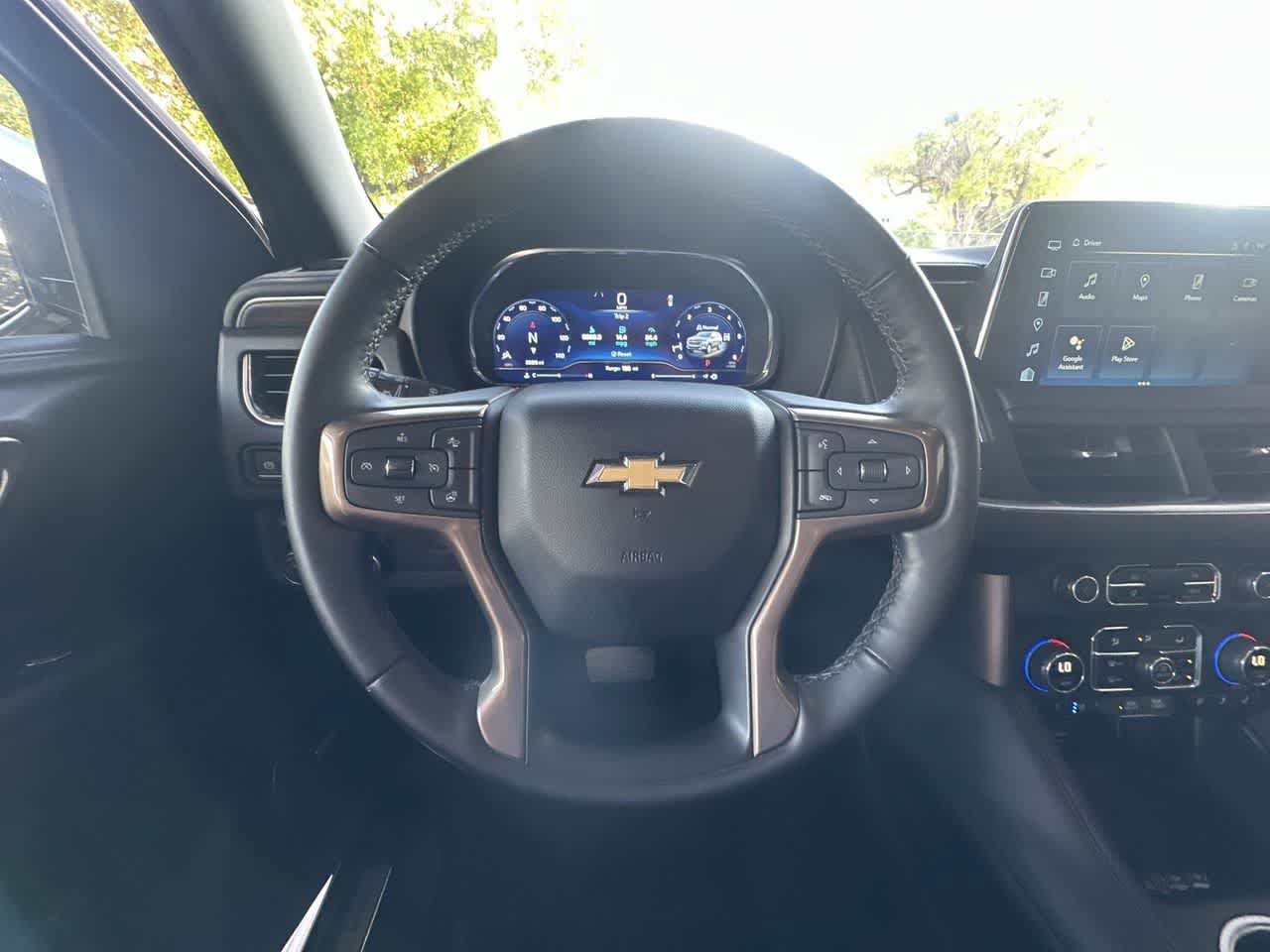 Used 2024 Chevrolet Suburban High Country AWD/4WD image 15