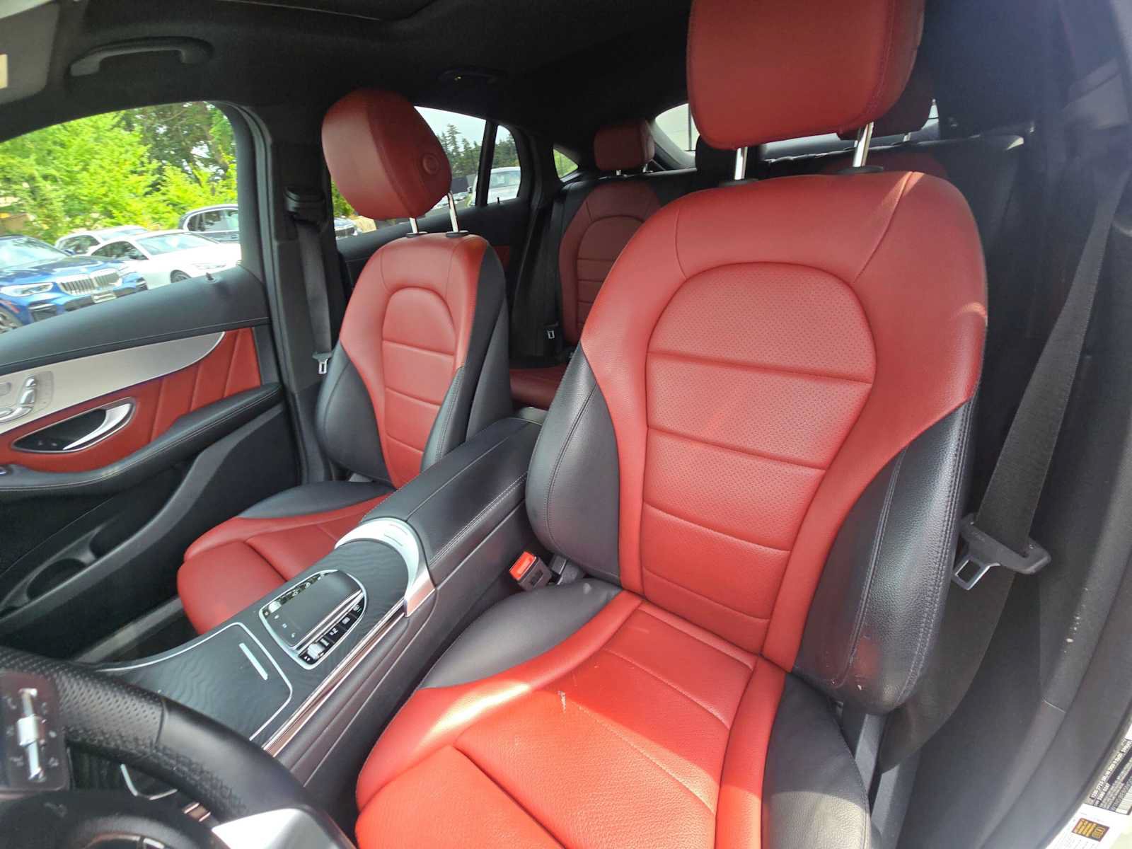 Used 2022 Mercedes-Benz GLC 300 4MATIC Coupe image 21