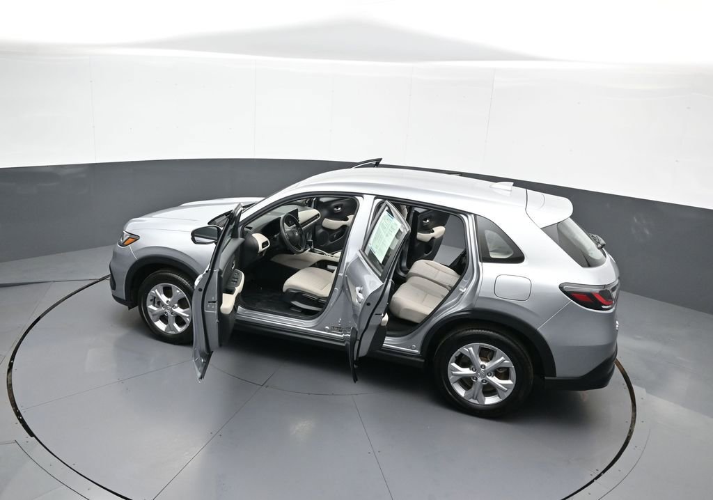 Certified 2024 Honda HR-V LX image 42