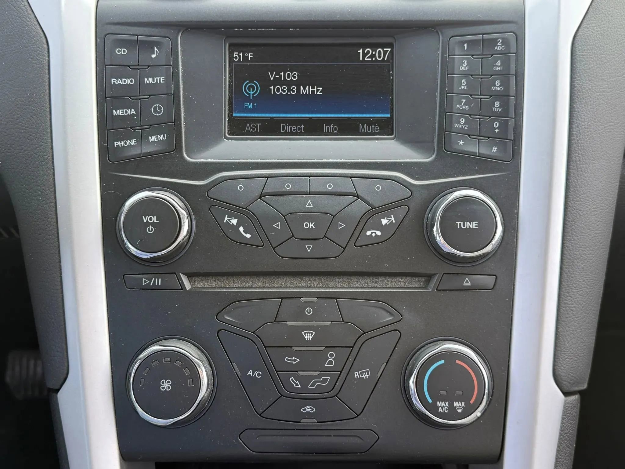 Used 2014 Ford Fusion S image 25