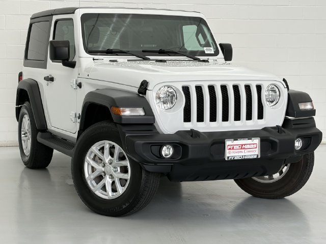 Used 2023 Jeep Wrangler Sport AWD/4WD image 2