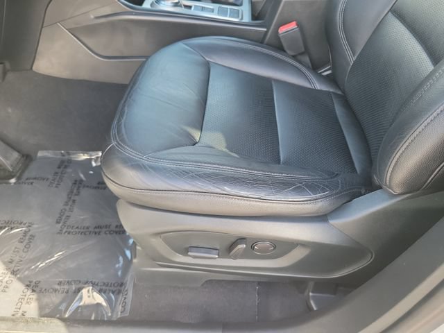 Certified 2022 Ford Explorer XLT RWD image 16