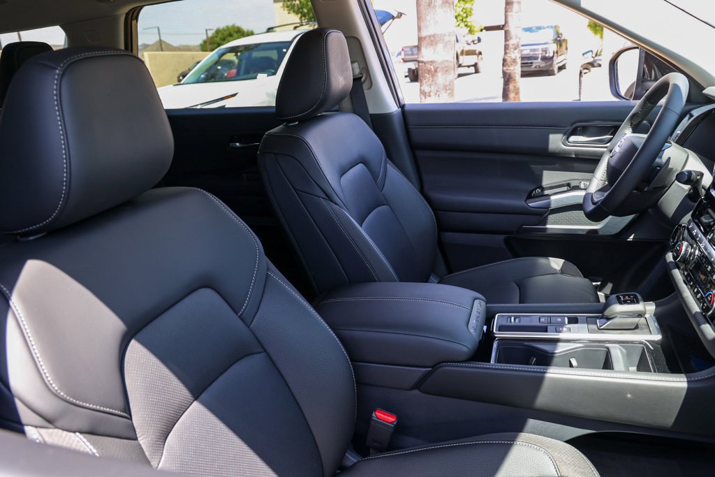 New 2026 Nissan Pathfinder SL FWD image 21