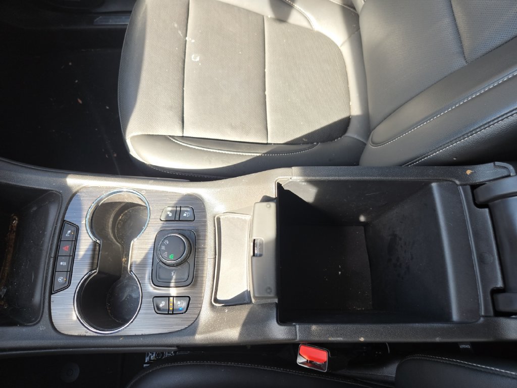 Used 2023 GMC Acadia SLT w/ Technology Package AWD/4WD image 29