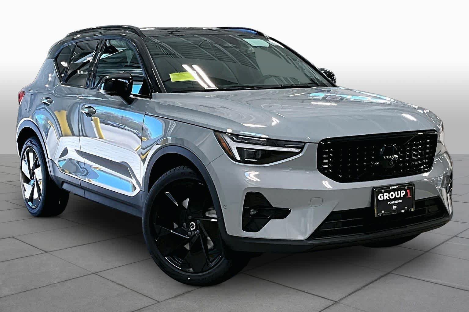New 2026 Volvo XC40 B5 Ultra w/ Protection Package Premier AWD/4WD image 17