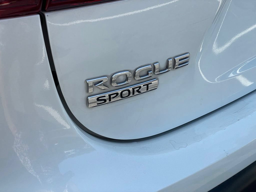 Used 2019 Nissan Rogue Sport SL AWD/4WD image 32