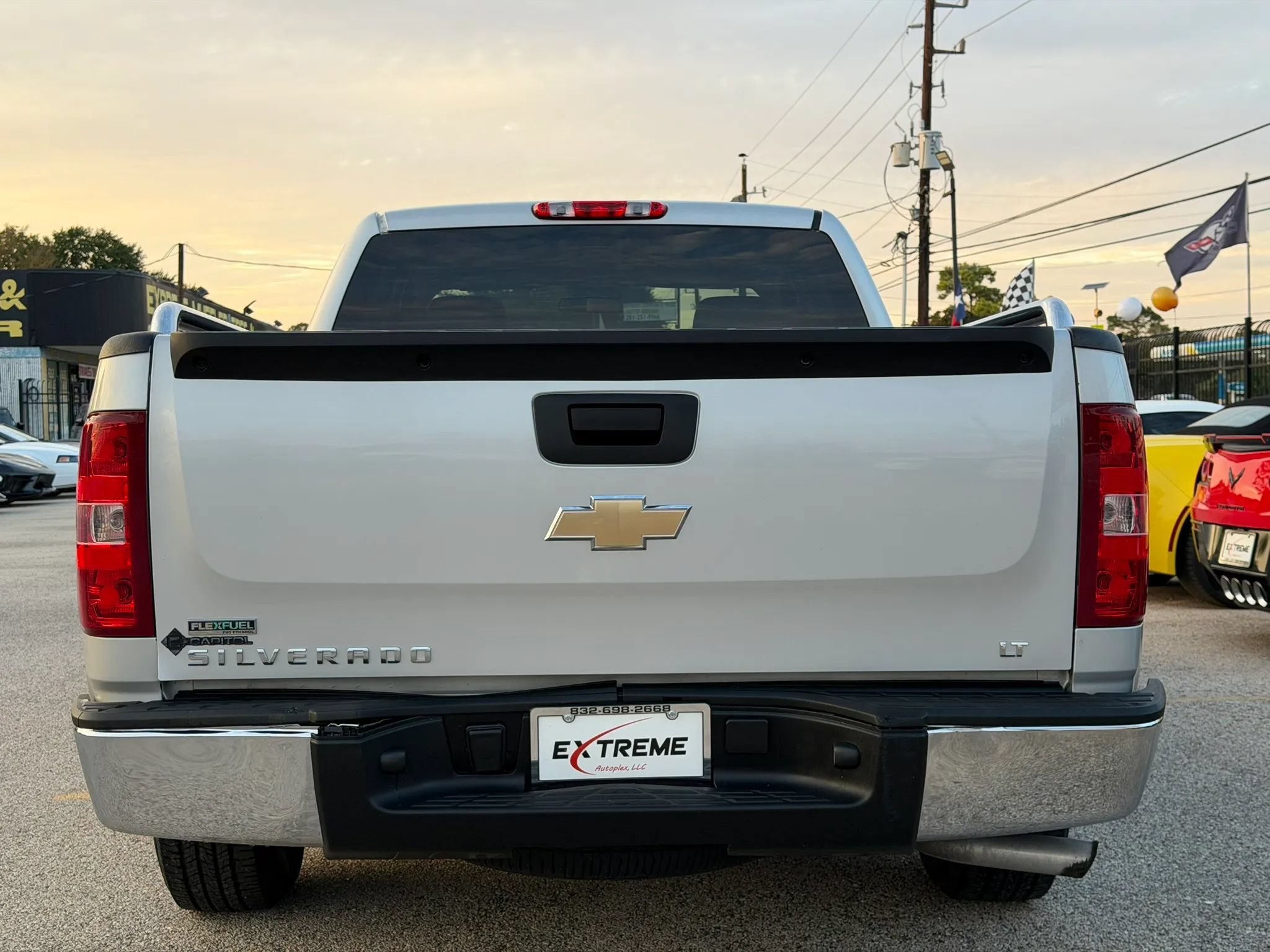 Used 2011 Chevrolet Silverado 1500 LT RWD image 3