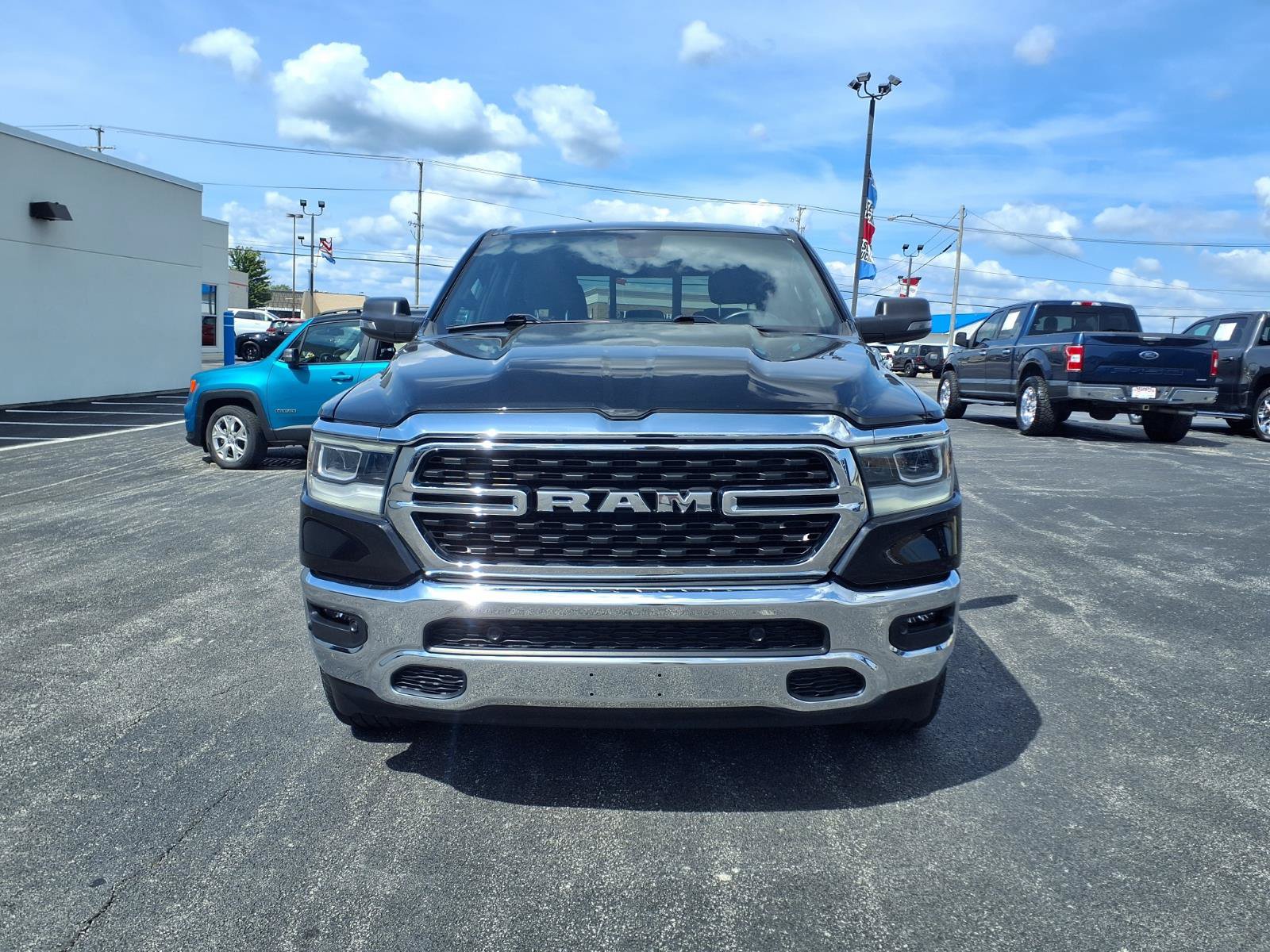 Used 2023 RAM 1500 Big Horn AWD/4WD image 2