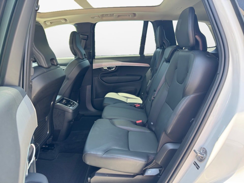 Certified 2025 Volvo XC90 B5 Core AWD/4WD image 13