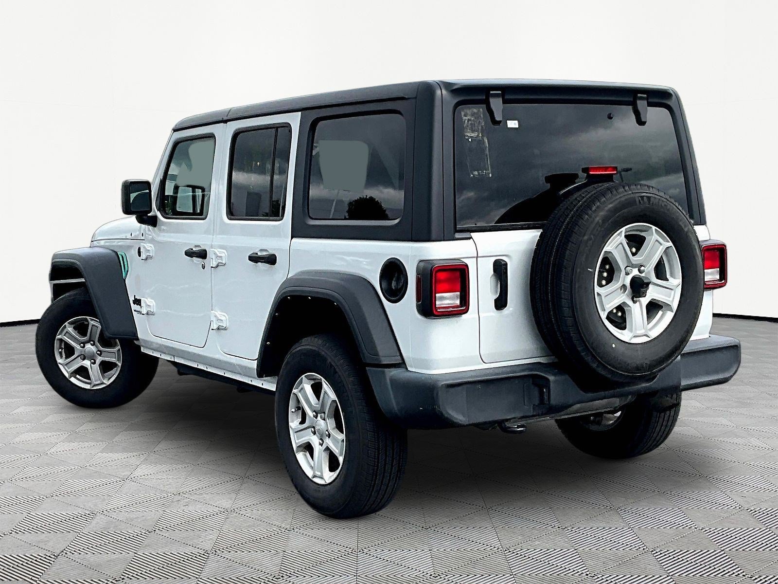 Used 2022 Jeep Wrangler Unlimited Sport AWD/4WD image 4