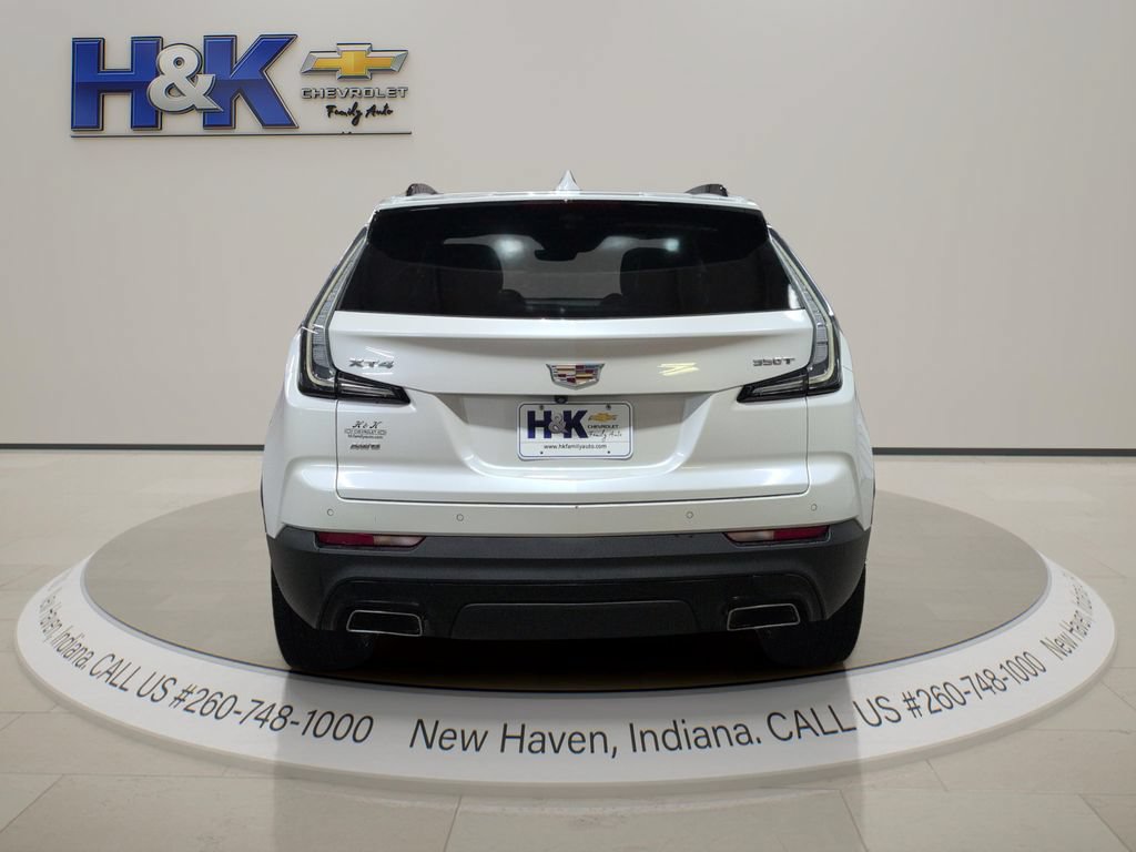 Used 2022 Cadillac XT4 Sport w/ Sun And Sound Package AWD/4WD image 5