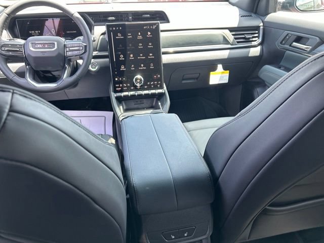 New 2027 GMC Terrain AT4 w/ Convenience Package III AWD/4WD image 7