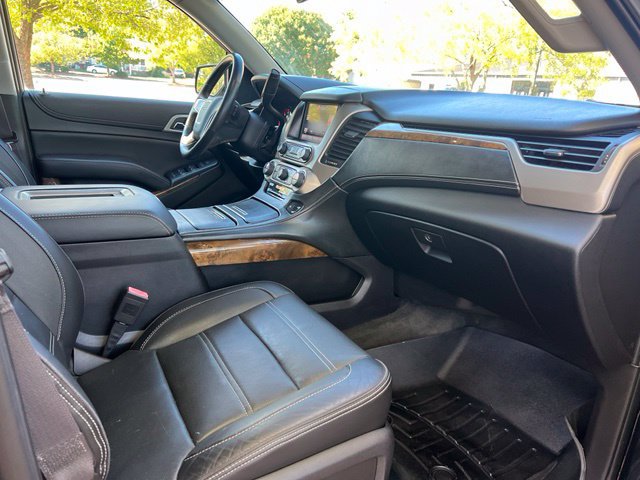 Used 2015 GMC Yukon Denali w/ Premium Package AWD/4WD image 21