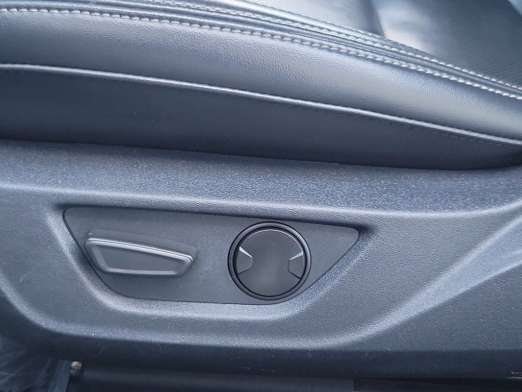 Used 2024 Ford Mustang Premium image 16