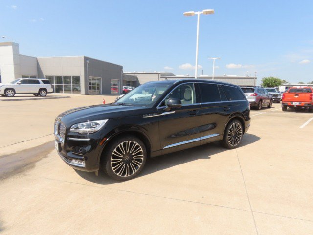 Certified 2023 Lincoln Aviator Black Label w/ Class IV Trailer Tow Package AWD/4WD image 2