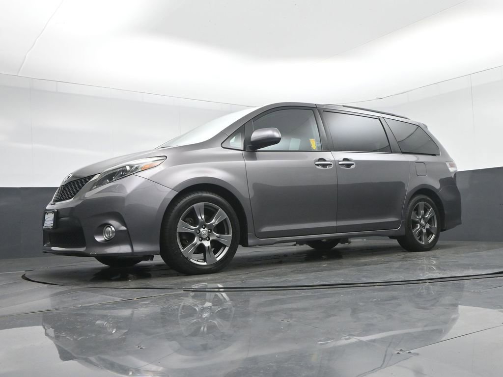 Used 2017 Toyota Sienna SE w/ SE Preferred Package image 69