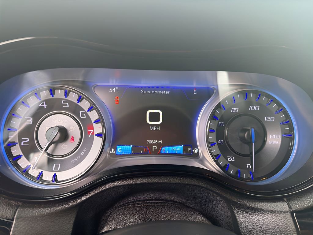 Used 2017 Chrysler 300 S RWD image 10