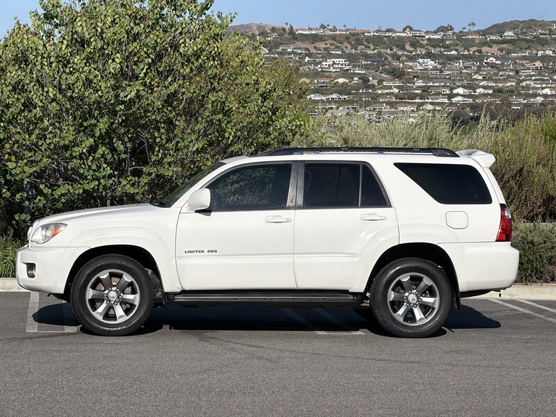 Used 2008 Toyota 4Runner Limited AWD/4WD image 3