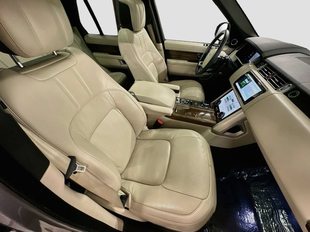 Used 2018 Land Rover Range Rover Supercharged AWD/4WD image 29