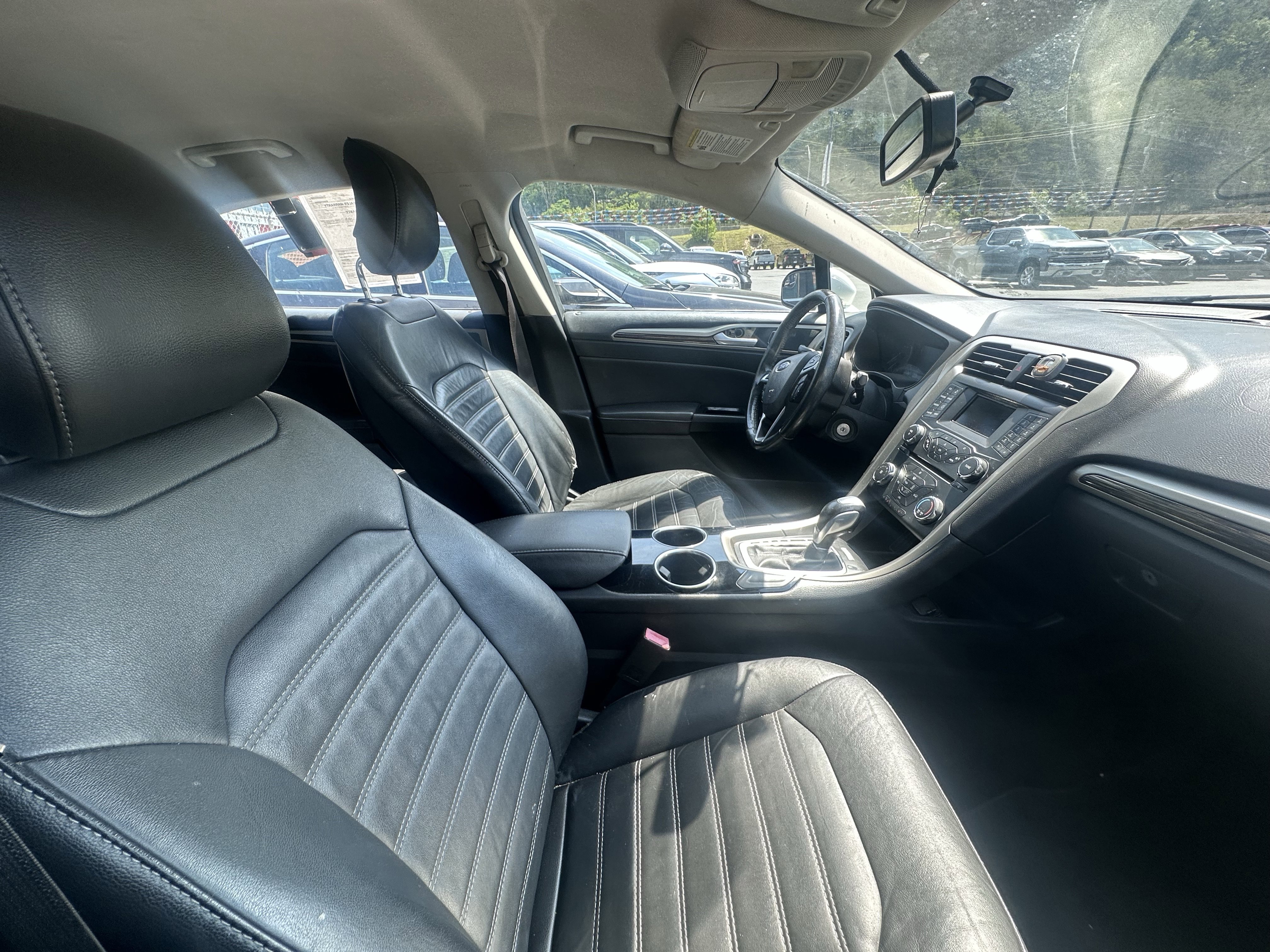 Used 2013 Ford Fusion SE FWD image 8