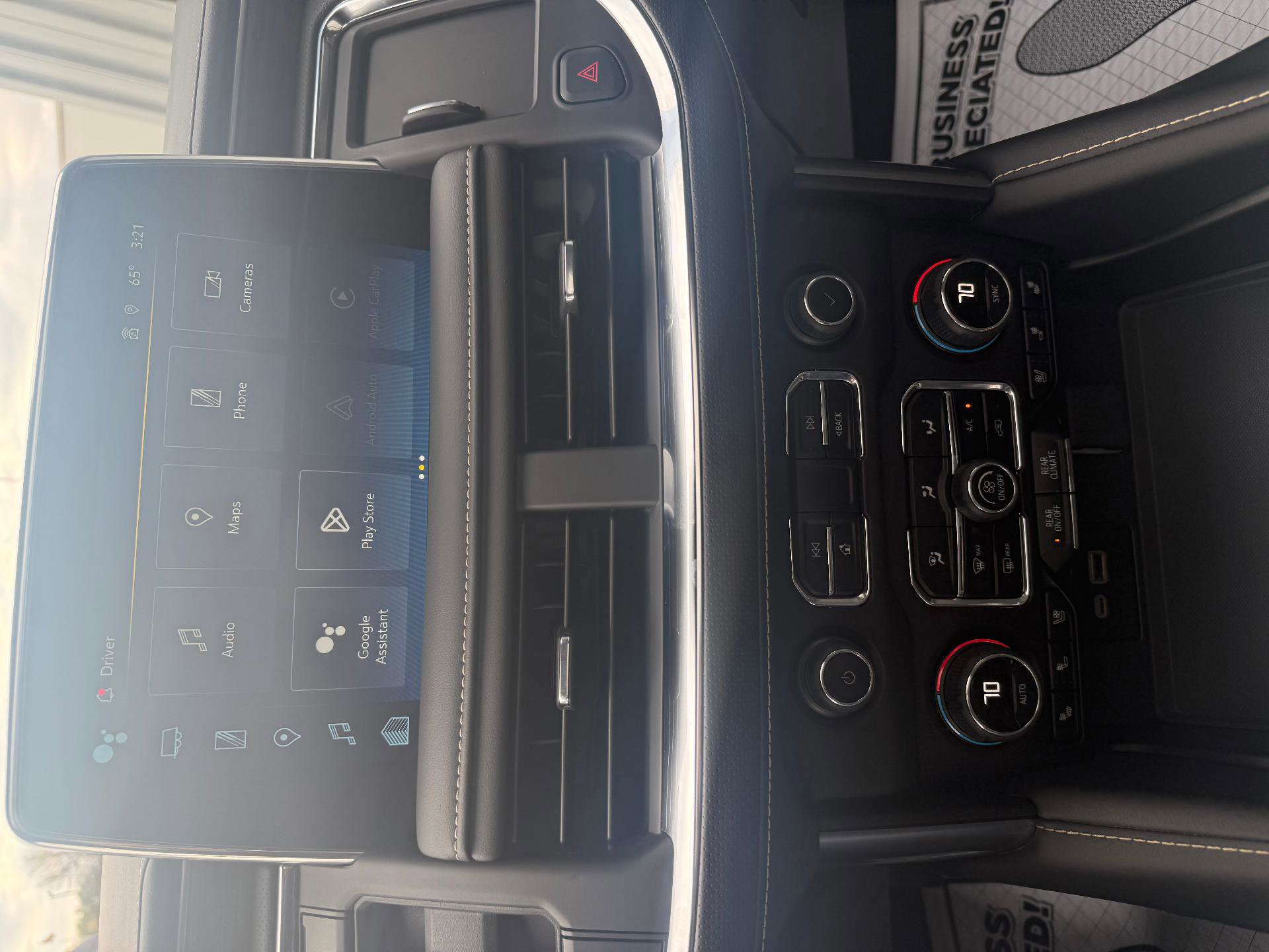 Used 2024 Chevrolet Tahoe Premier w/ Premium Package image 13