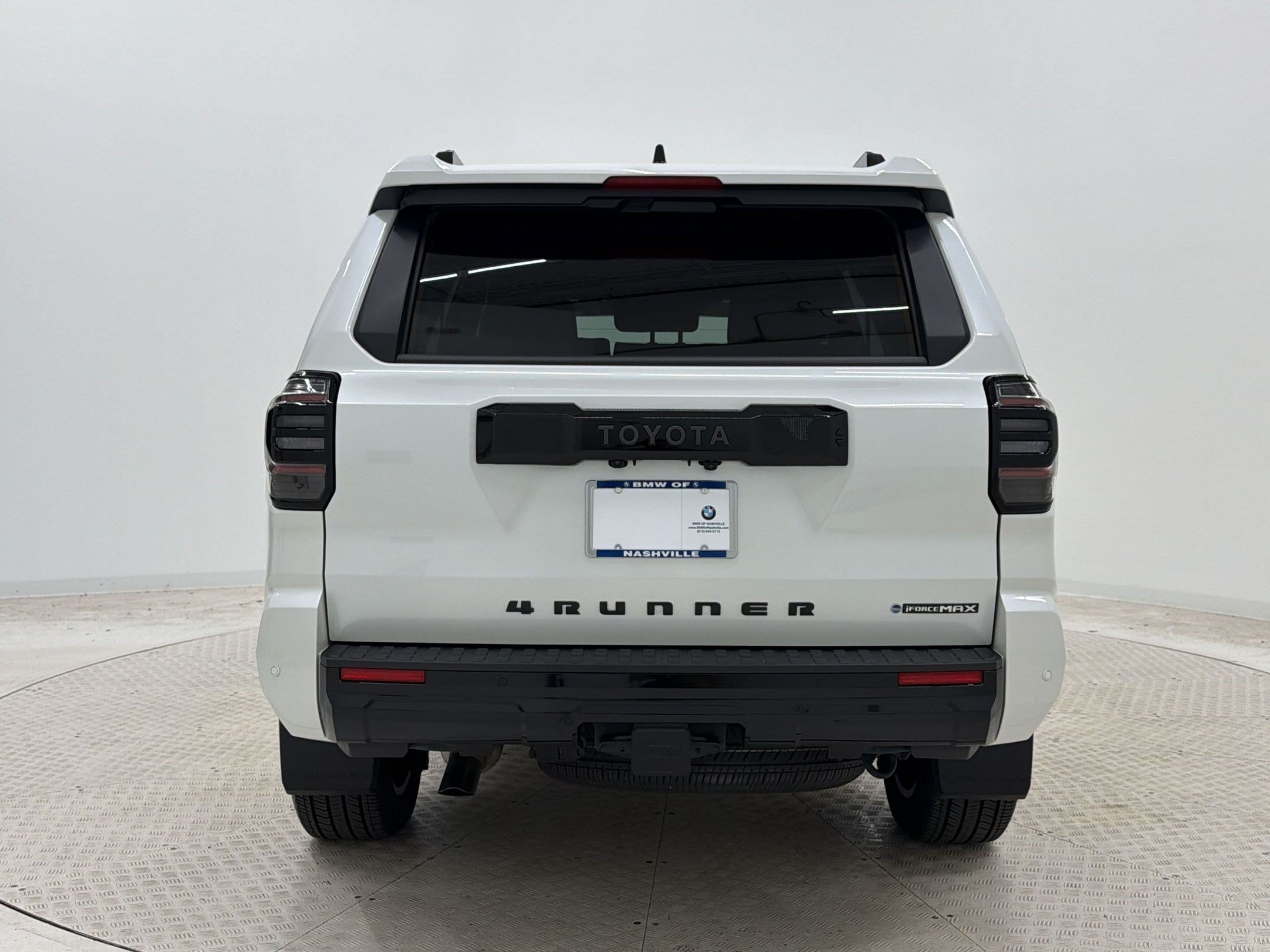 Used 2025 Toyota 4Runner Platinum AWD/4WD image 10