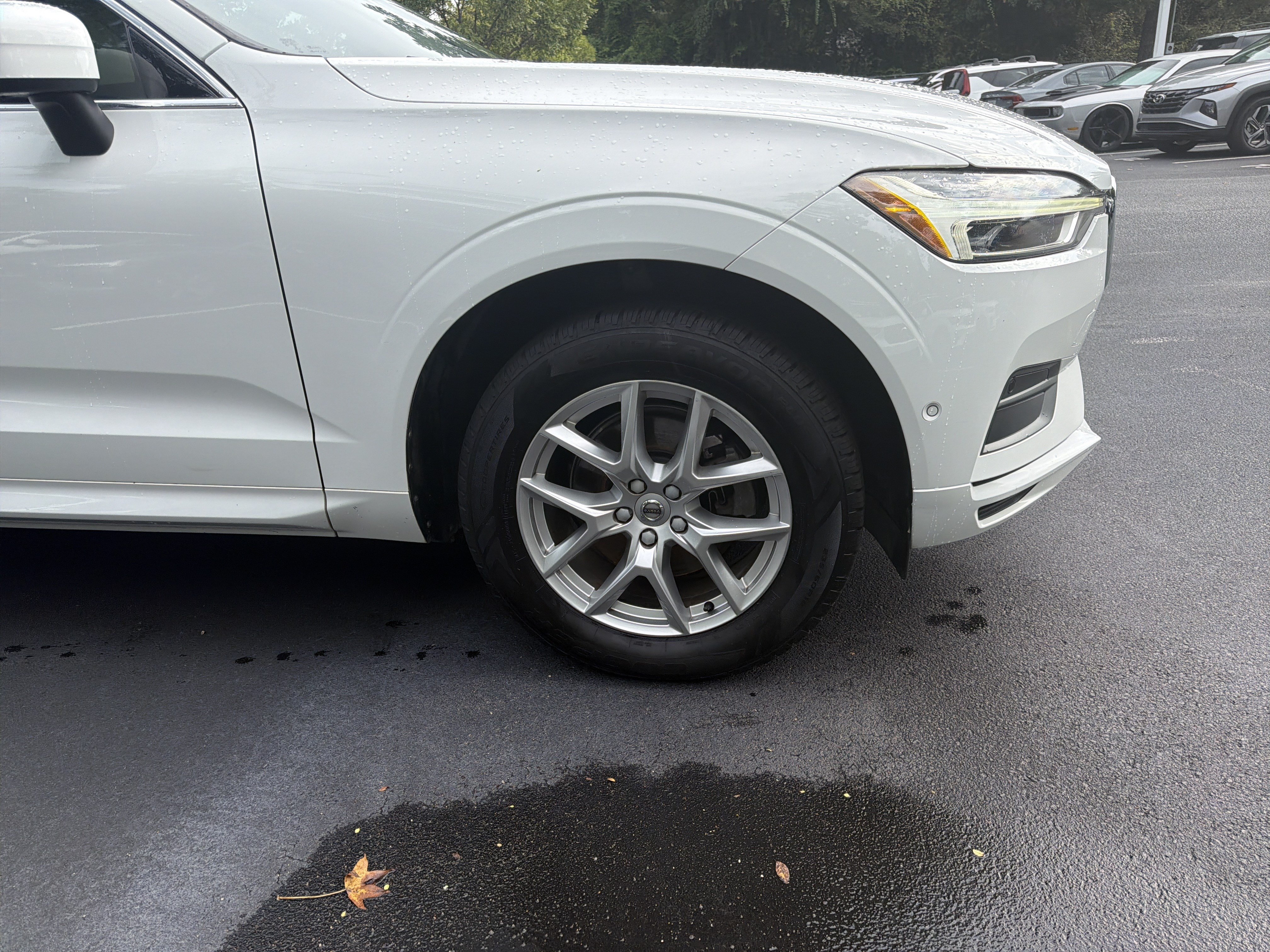 Used 2019 Volvo XC60 T5 Momentum w/ Premium Package FWD image 13