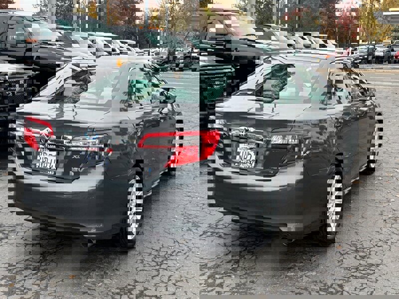 Used 2012 Toyota Camry XLE image 2