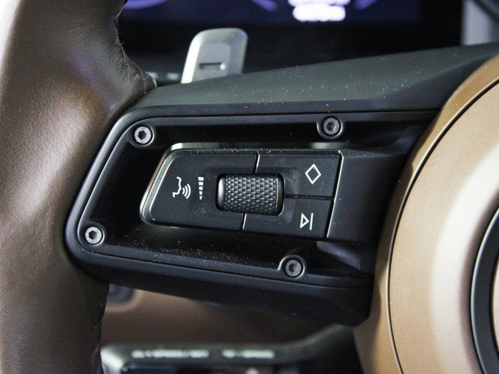 Used 2024 Porsche 911 Carrera S image 20